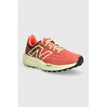 New Balance pantofi de alergat FuelCell Venym culoarea portocaliu, WTVNYMP