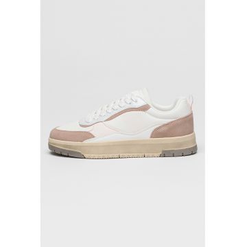 Pantofi sport cu garnituri de piele si material textil