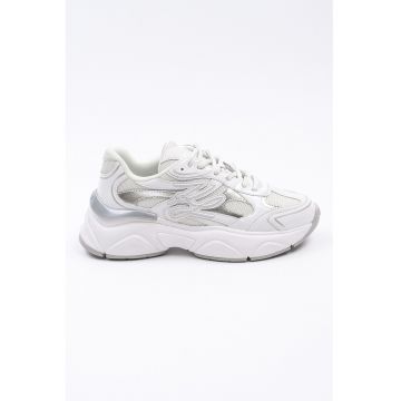 Pantofi sport cu insertii din piele