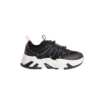 Pantofi sport cu garnituri de piele ecologica