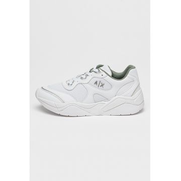 Pantofi sport cu garnituri din plasa si sireturi