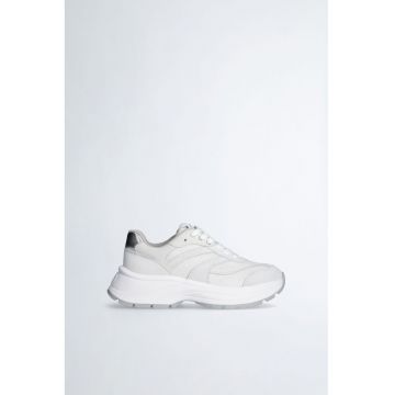 Pantofi sport de piele intoarsa si plasa cu talpa masiva