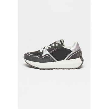 Pantofi sport contrastanti cu garnituri din piele intoarsa