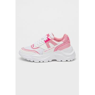 Pantofi sport din piele ecologica si plasa cu garnituri contrastante