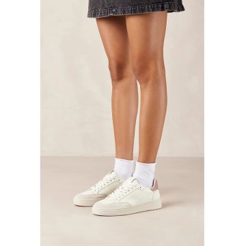 Pantofi sport low-cut de piele cu insertii de piele intoarsa