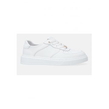 Pantofi sport din piele cu perforatii in partea din fata