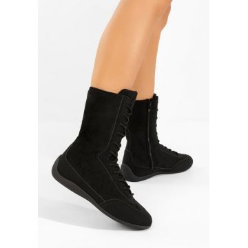 Tenisi inalti dama Stelia negri