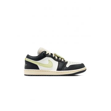 Pantofi sport  WMNS AIR JORDAN 1 LOW SE V2-HQ3009-003