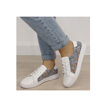 Sneakersi albi cu imrpimeu din piele naturala 5166 M4 19334 - Multicolor