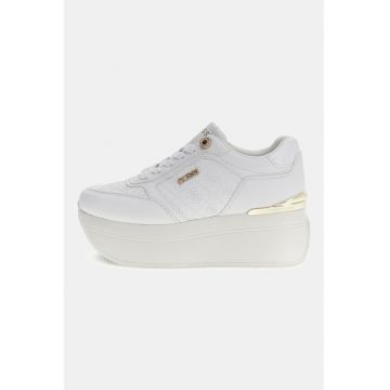 Pantofi sport cu talpa flatform si model monograma - Alb