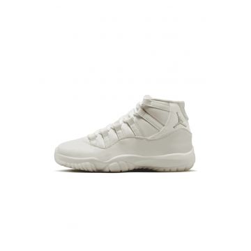 Pantofi sport  Wmns Air Jordan 11 Retro - Alb