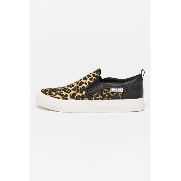 Pantofi slip-on cu animal print Preska