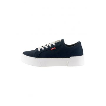 Tenisi flatform uni