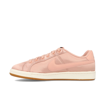 WMNS NIKE COURT ROYALE SE