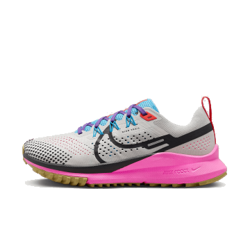 W REACT PEGASUS TRAIL 4 GO