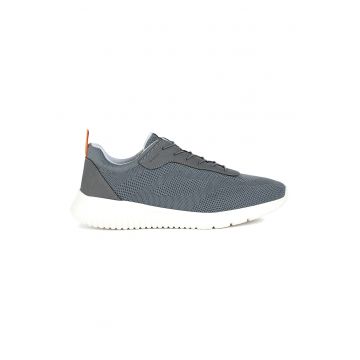 Pantofi sport de plasa cu detalii de piele ecologica Pantofi sport de plasa cu detalii de piele ecologica