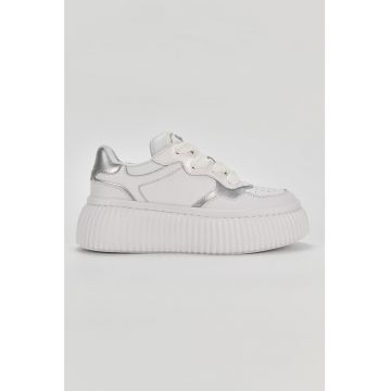 Pantofi sport wedge de piele cu detalii perforate